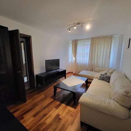 Baba Novac Apartment Bukares Bagian luar foto