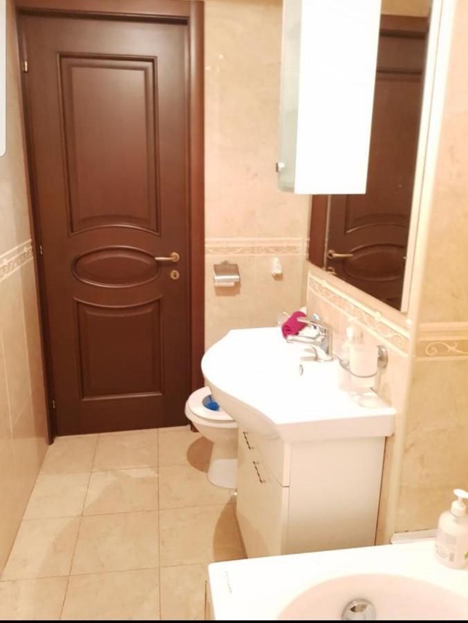 Baba Novac Apartment Bukares Bagian luar foto