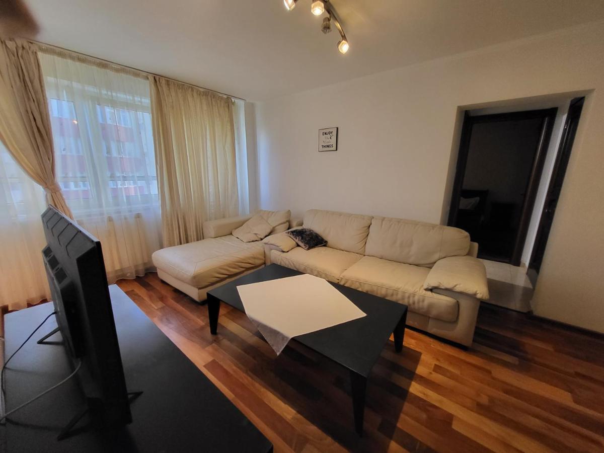 Baba Novac Apartment Bukares Bagian luar foto